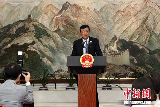 圖為中國駐英國大使劉曉明。 <a target='_blank'  _fcksavedurl='http://www.chinanews.com/'></table>中新社</a>記者 周兆軍 攝